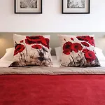 Ria View Pensionat 4*