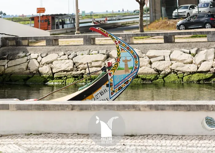 Ria View 3* אבאירו