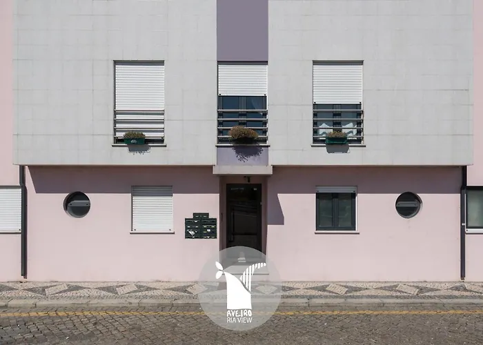 Ria View 3* אבאירו